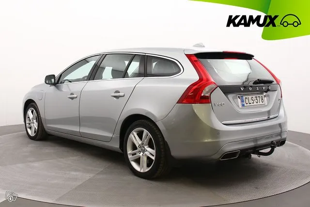 Volvo V60 D6 AWD Summum plug in hybrid aut / Navi / Digimitt Image 6