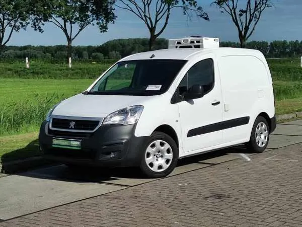 Peugeot Partner 1.6 HDI PREMIUM FRIGO Image 2